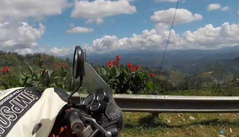 Quel est le meilleur circuit en moto d&rsquo;une semaine au Sri Lanka?
